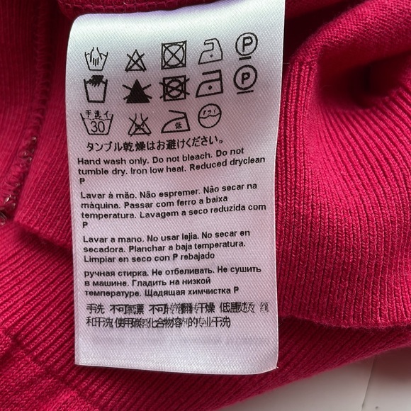 ESCADA raspberry turtleneck size S never worn - Picture 9 of 10